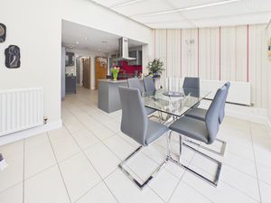 DINING ROOM AREA- click for photo gallery